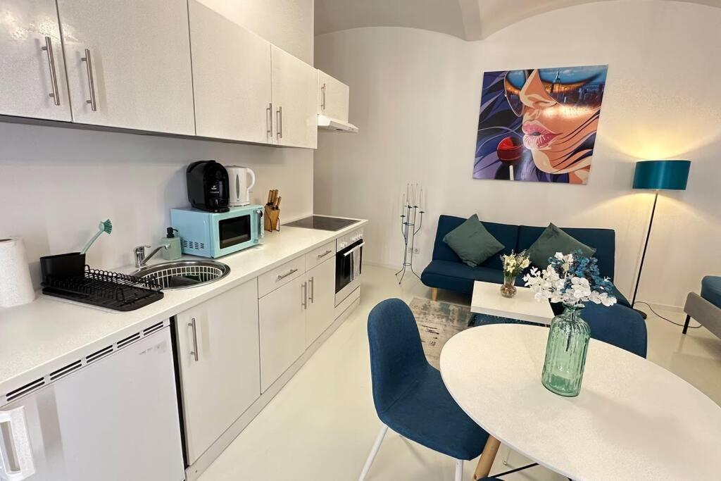 C'Est La Vie A Paris Apartment Viena Exterior foto